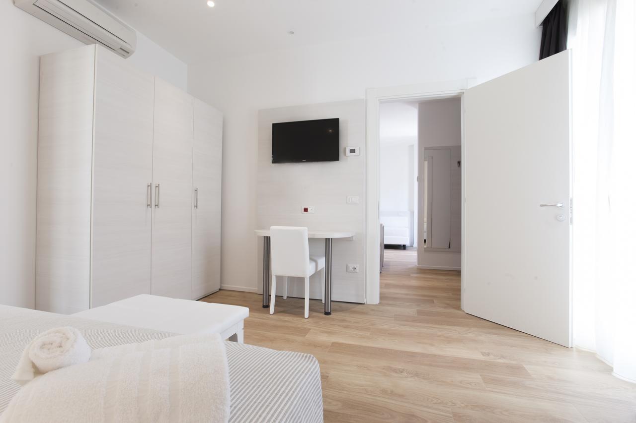 Hotel Houston Suites Ρίμινι Εξωτερικό φωτογραφία