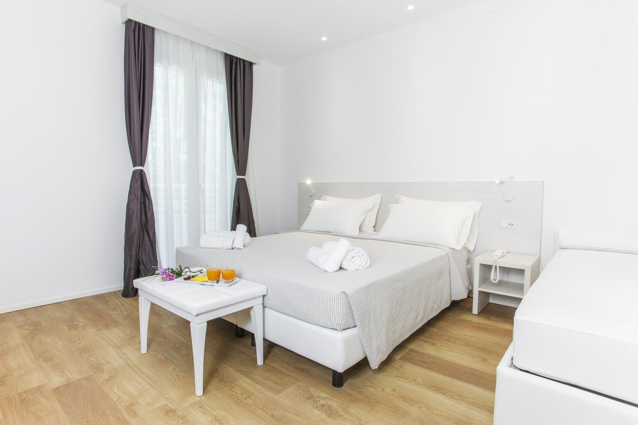 Hotel Houston Suites Ρίμινι Εξωτερικό φωτογραφία