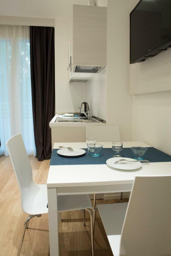 Hotel Houston Suites Ρίμινι Εξωτερικό φωτογραφία